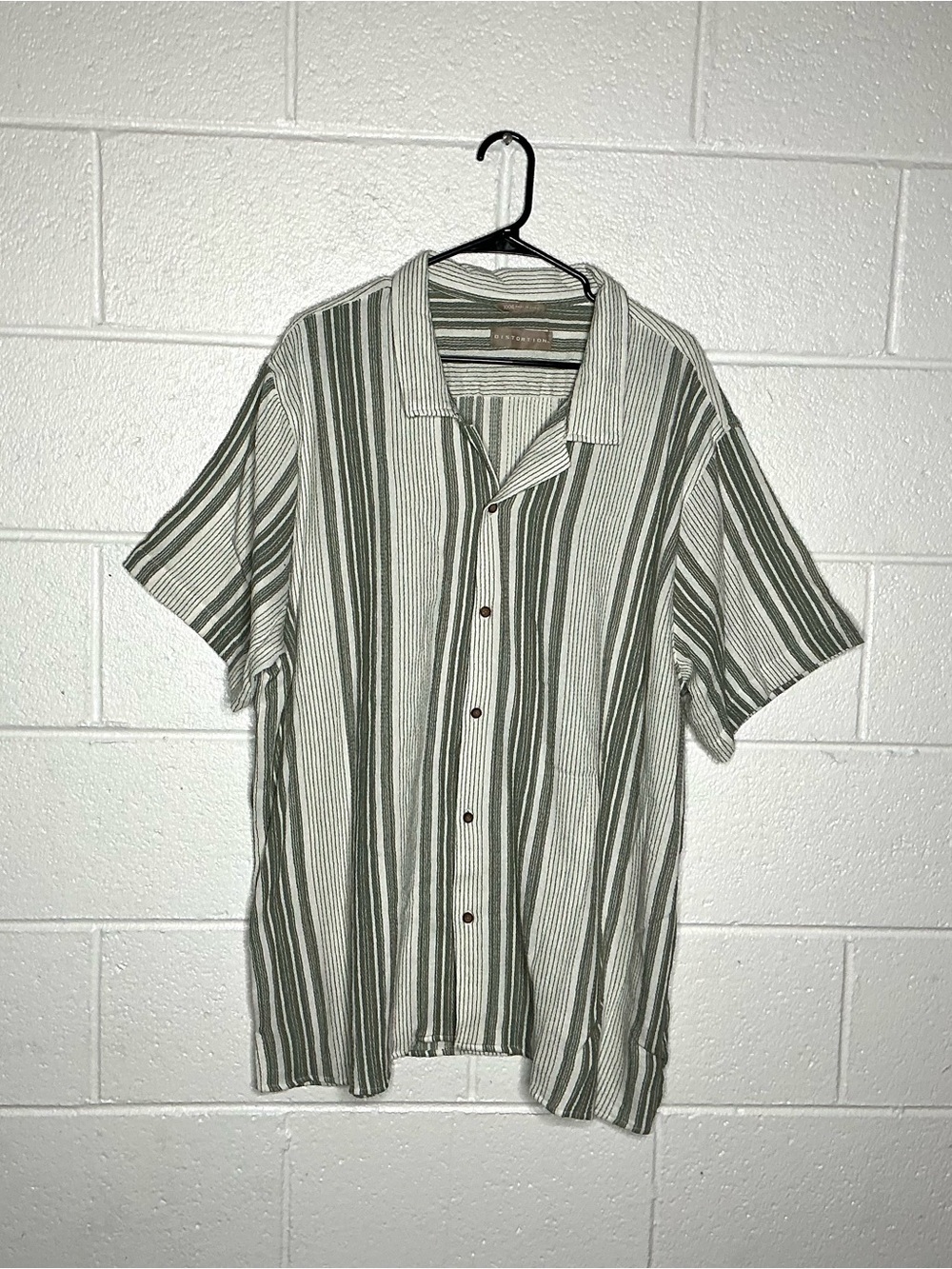 < Distortion Men’s Striped Knit Short Sleeve Button Down XXXL >